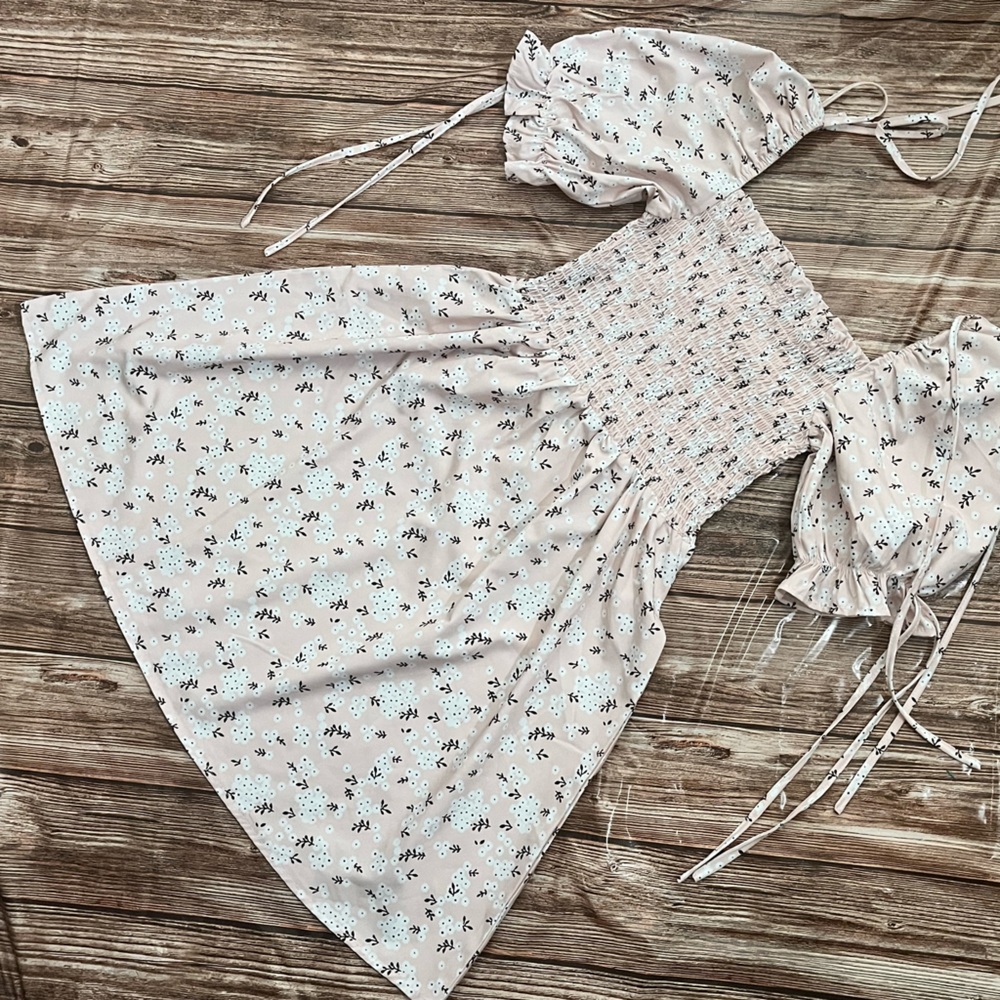 Flower print mini dress